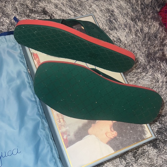 Gucci rubber sole cross cross slides 100% rubber - Picture 3 of 3